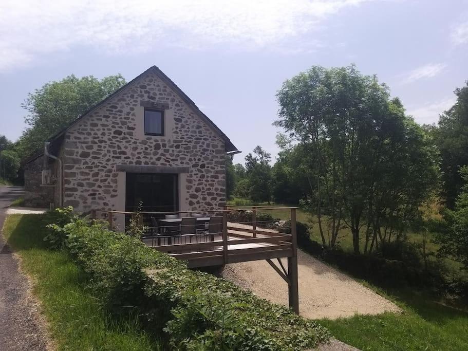 Gite Confortable A La Campagne Bort-les-Orgues Exterior foto